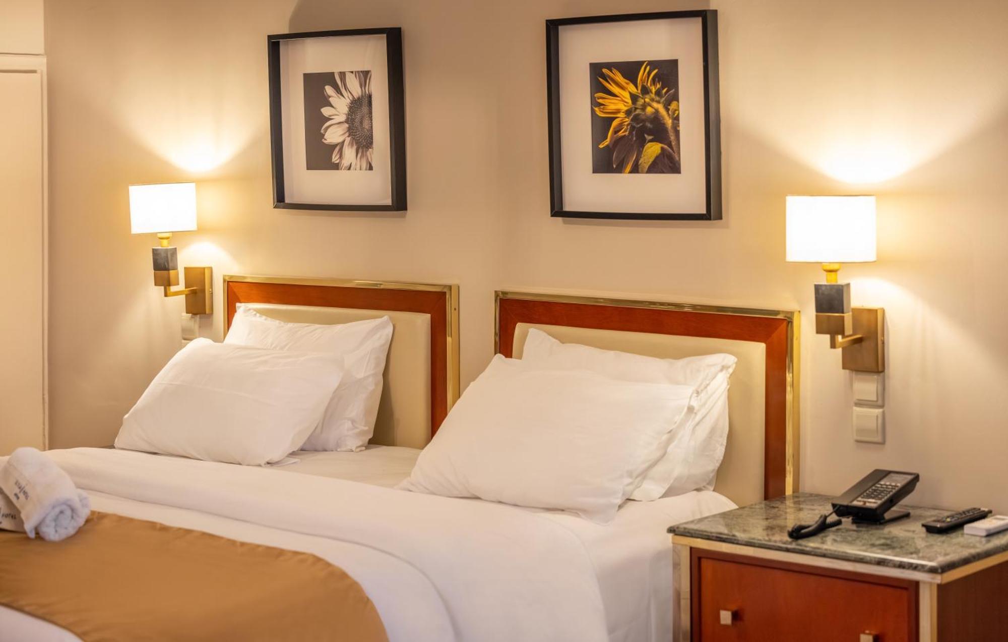 Ilisia Hotel เอเธนส์ ภายนอก รูปภาพ